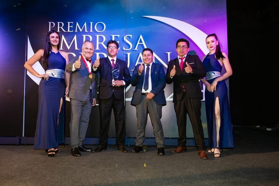 Premiación CURSA en escenario